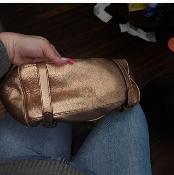 🍂🍁LIKE NEW Gorgeous Rebecca minkoff metallic rose gold cupid bag - Picture 7 of 8
